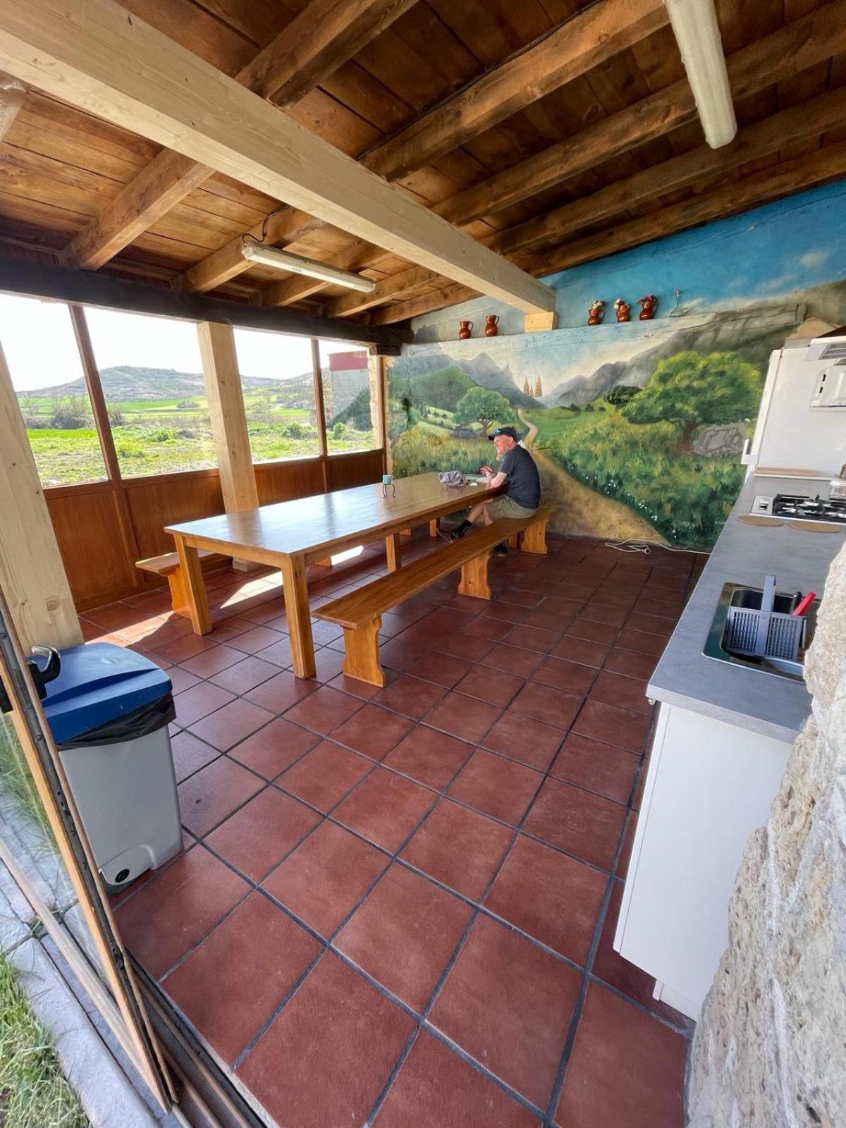 Albergue El Alfar/Pilgrim Hostel ออร์นิโยส เดล กามิโน ภายนอก รูปภาพ