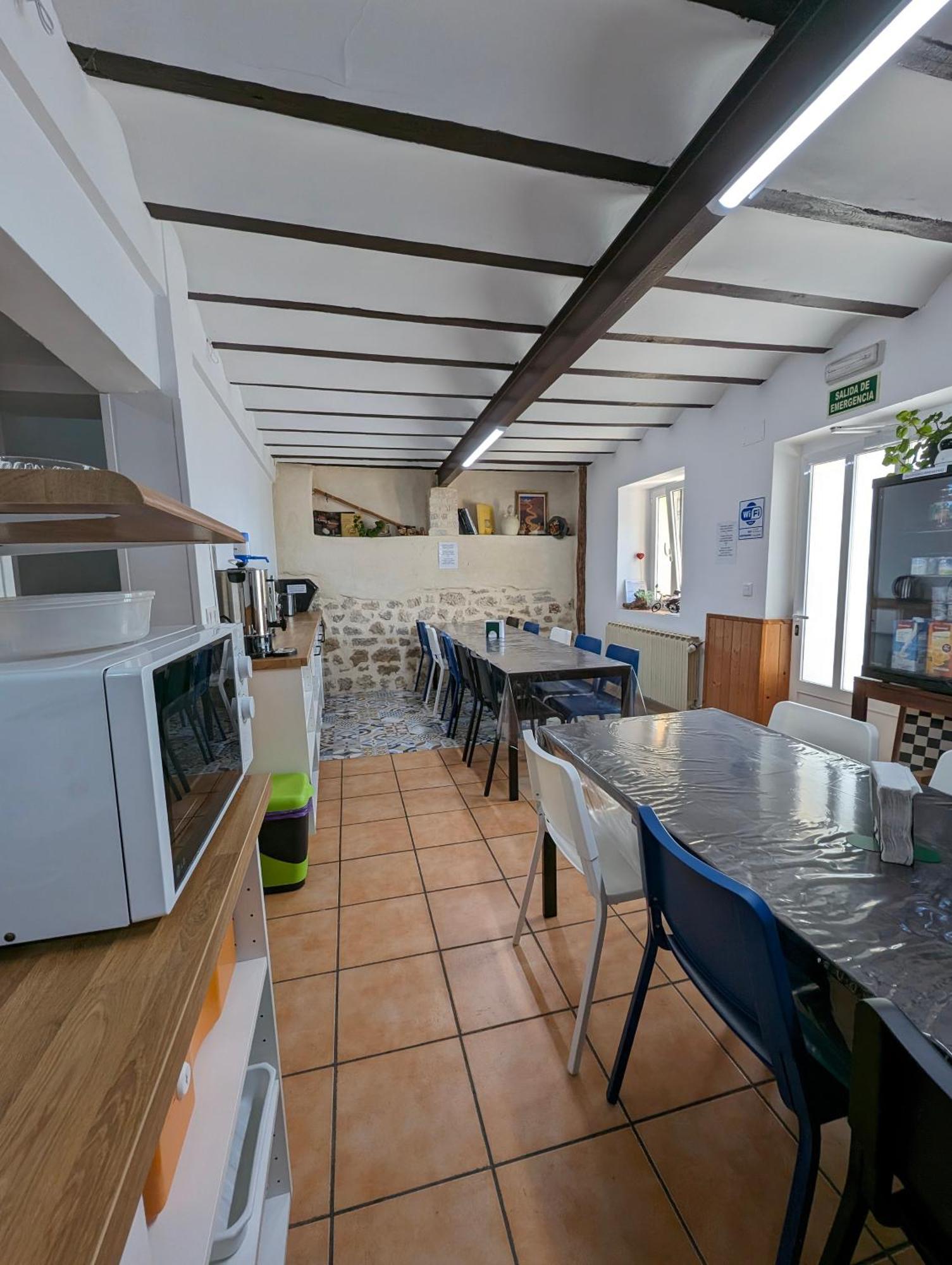 Albergue El Alfar/Pilgrim Hostel ออร์นิโยส เดล กามิโน ภายนอก รูปภาพ